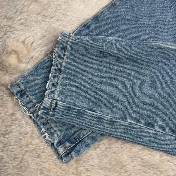 BDG | Urban Outfitters High Rise Mom Jeans in a Light Wash, Size 25, NWT - Picture 9 of 16